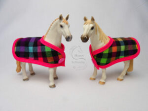 happyschleichy paardendekje voor Sleich modelpaarden horse club