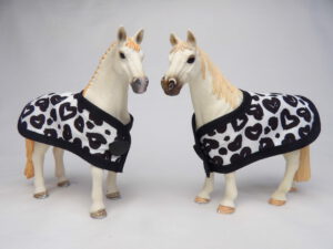 Black & White hearts